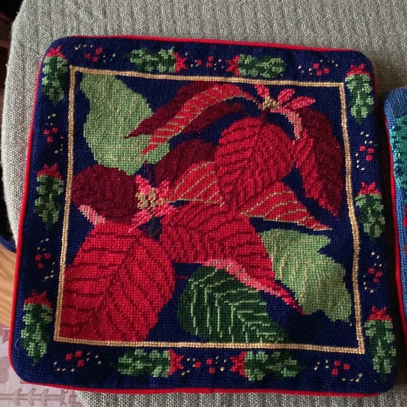 Two Christmas Holiday Pillow Covers - Picture 5 of 13